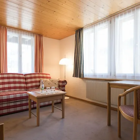 Bluemlisalp Szálloda Kandersteg