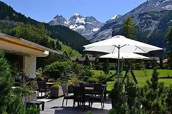 Hotel Bluemlisalp 3*