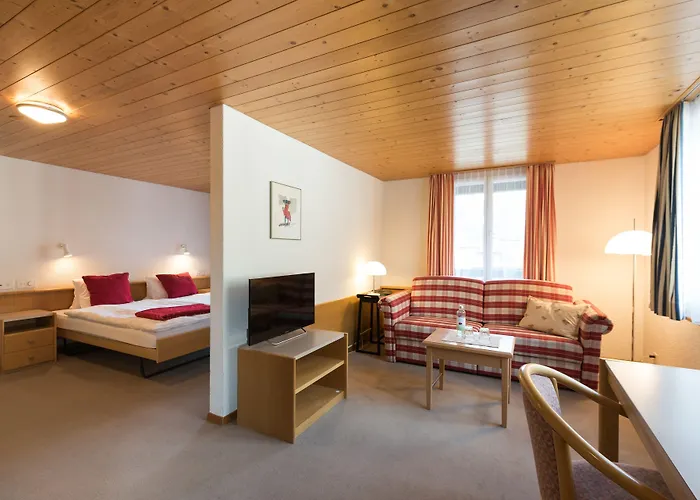 Hotel Bluemlisalp 3*