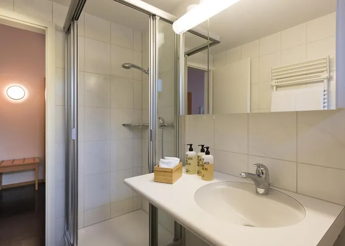 Bluemlisalp Szálloda 3*